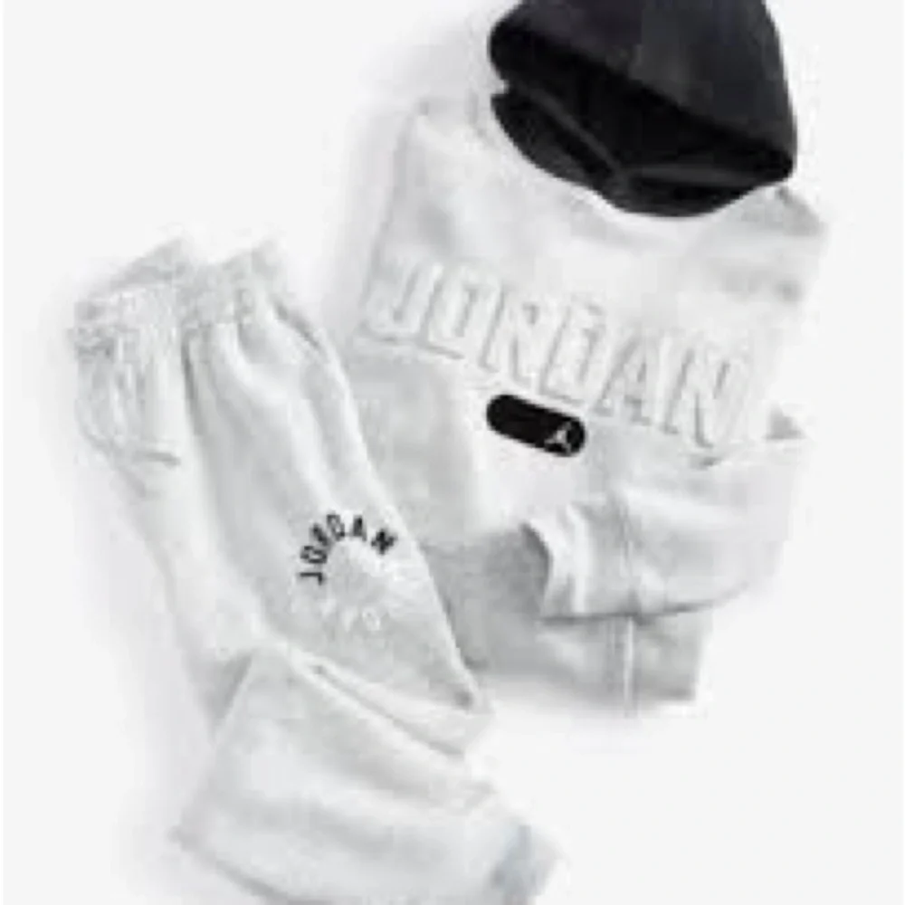 Jordan hoodie and pants set